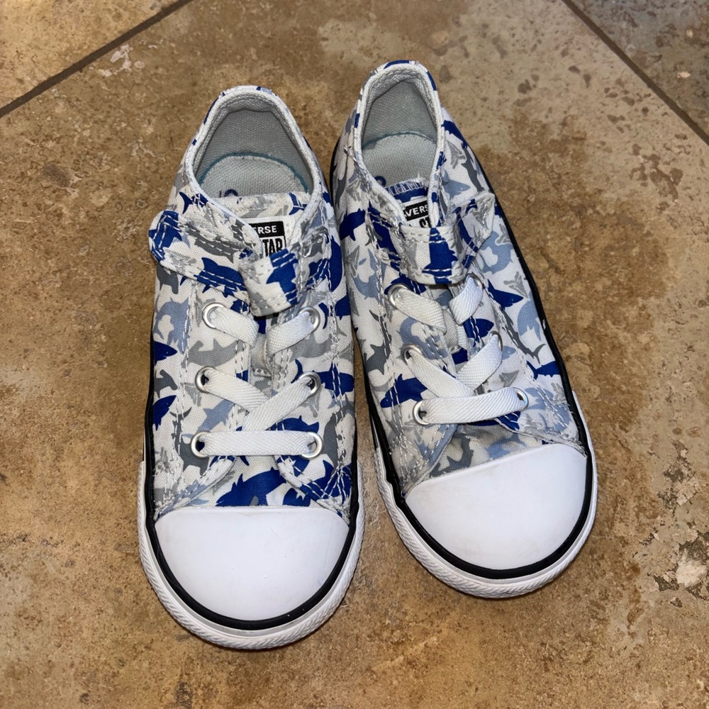 Converse Shark Toddler Shoes sz 9T